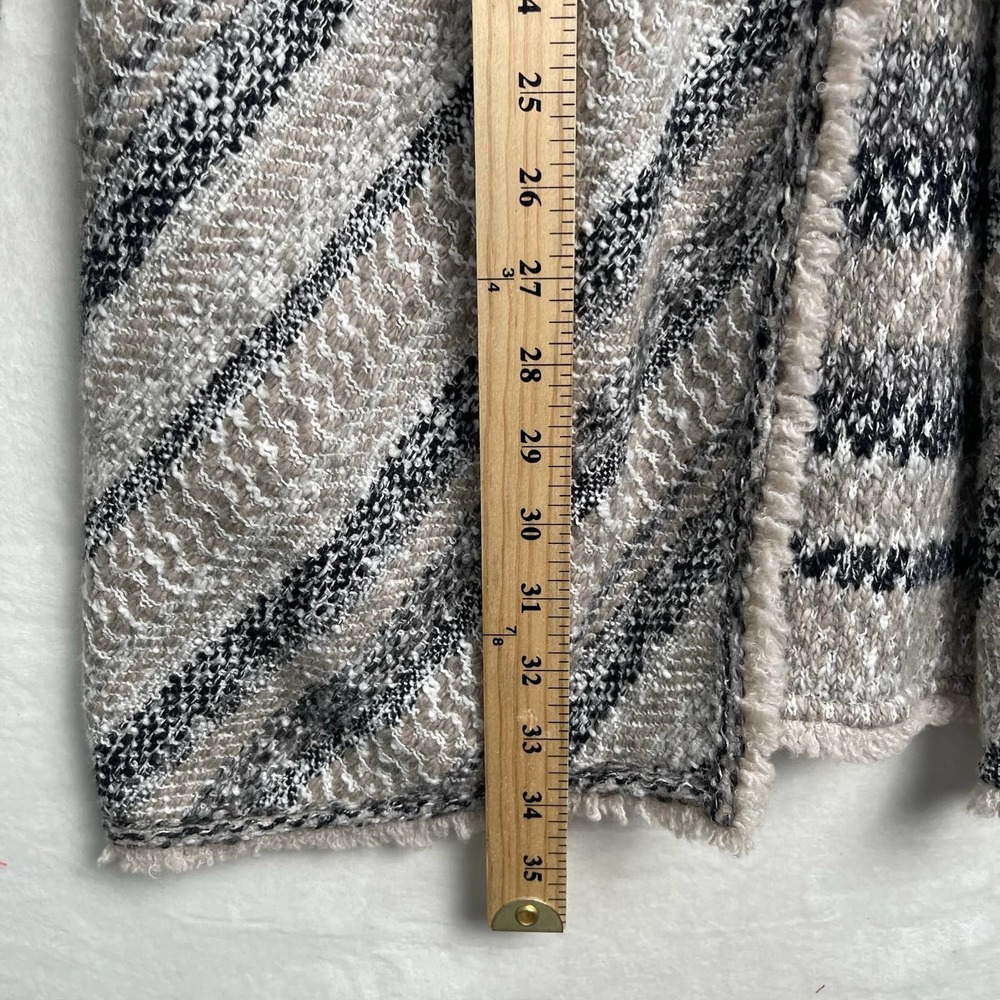 Chico's 2 (Women's Large) Grey Pattern Long Sweater Cardigan, Wool Blend - Picture 12 of 15